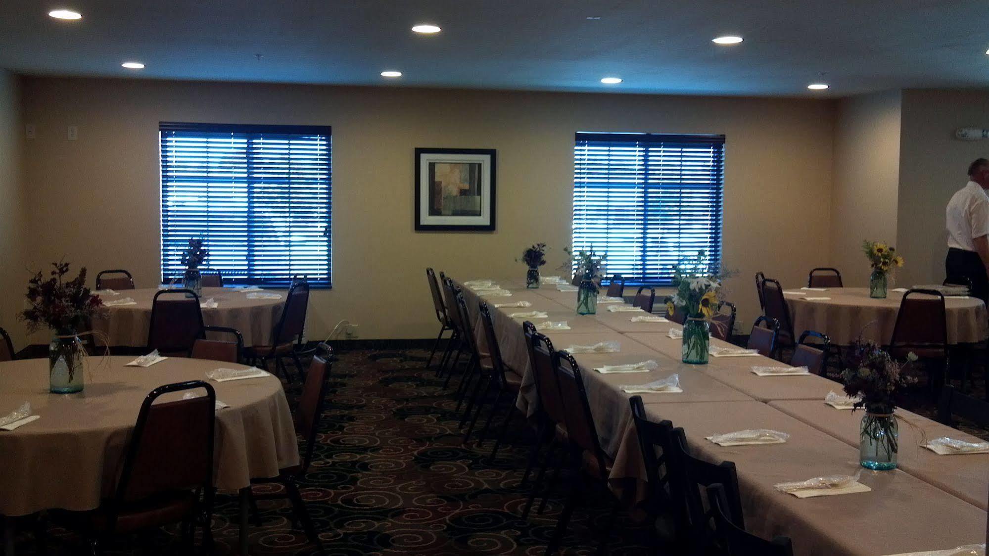 Cobblestone Hotel & Suites - Knoxville Exterior foto
